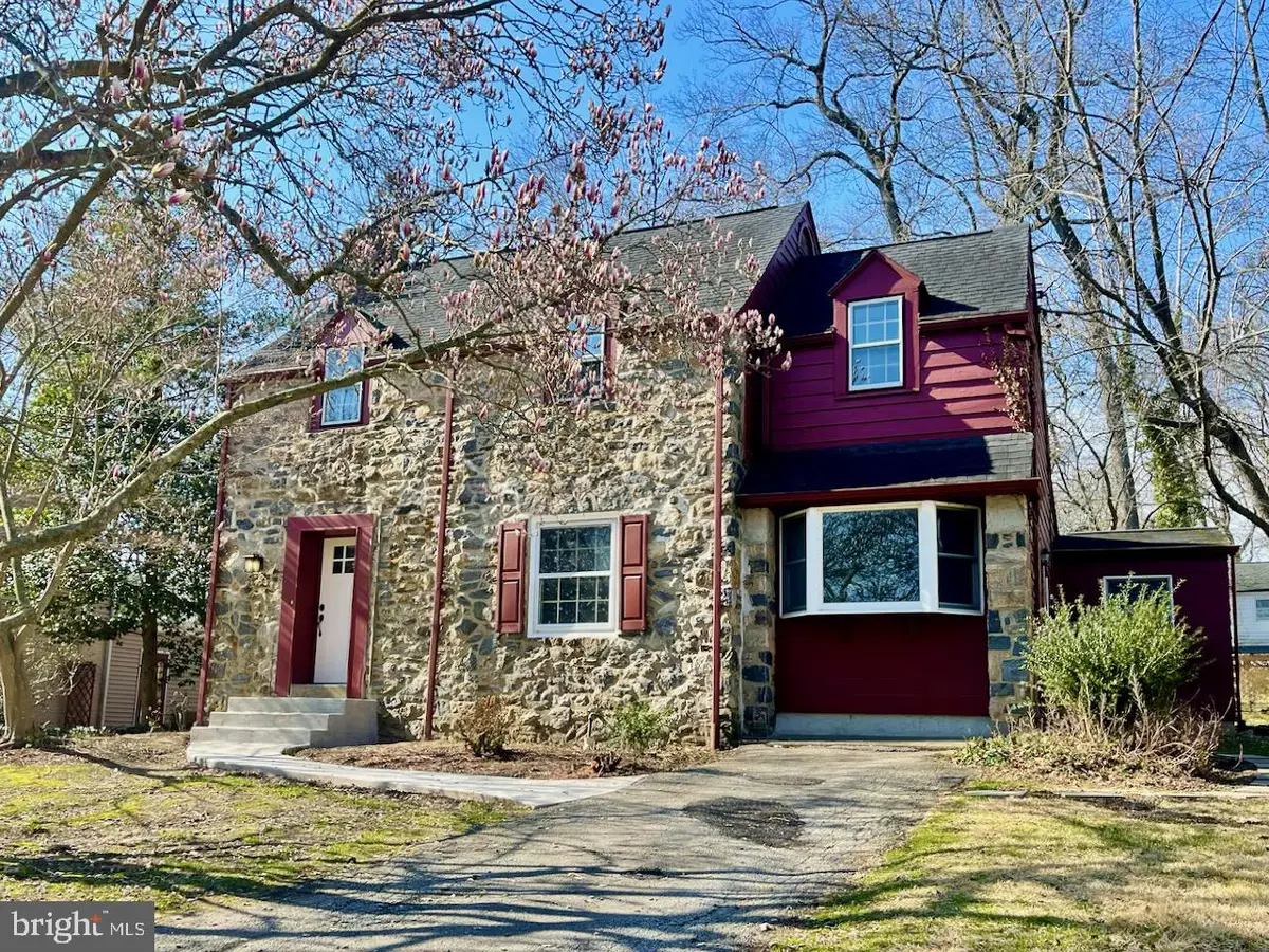 712 Woodsdale Rd, Wilmington, DE 19809 - #1