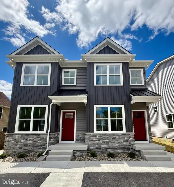2 Arbutus Ave, NEW CASTLE, DE 19720