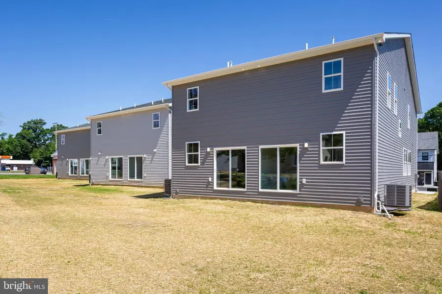2 Arbutus Ave, New Castle, DE 19720 - #3