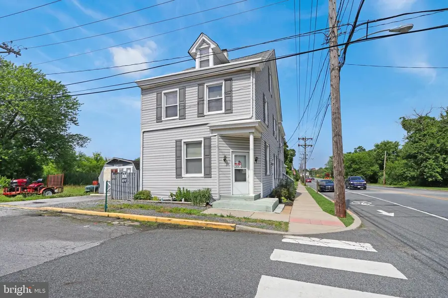 650 W 7th St, New Castle, DE 19720 - #2