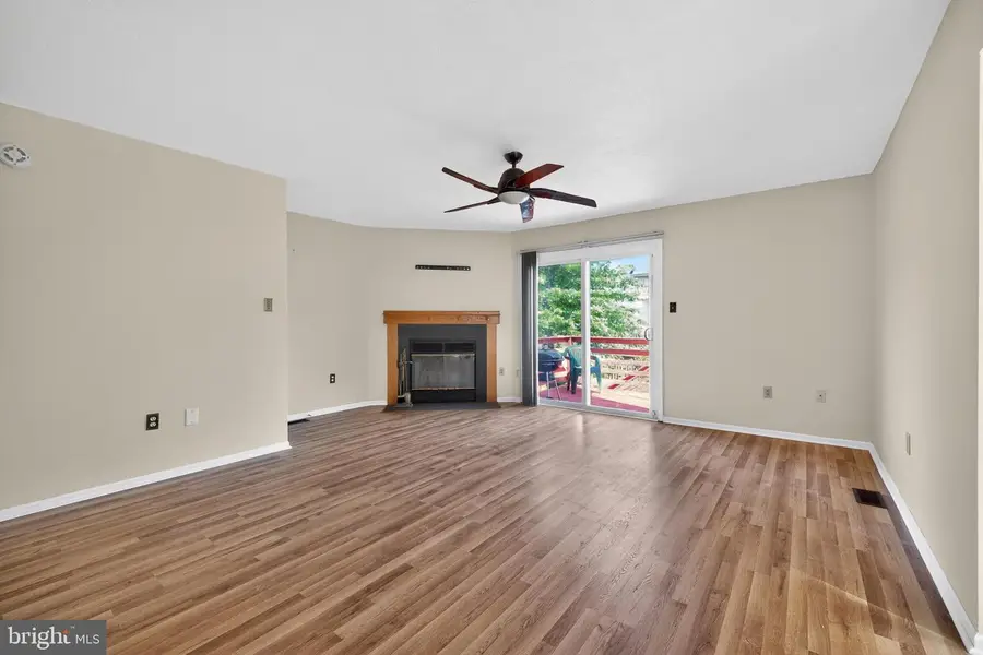 330 Palmerston Ct, Newark, DE 19702 - #3
