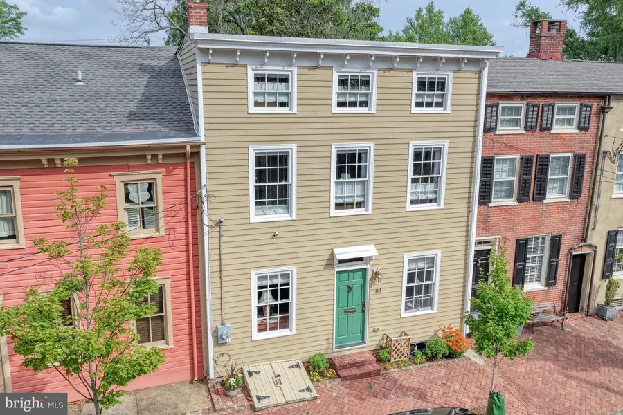 104 E Third St, New Castle, DE 19720 - #2