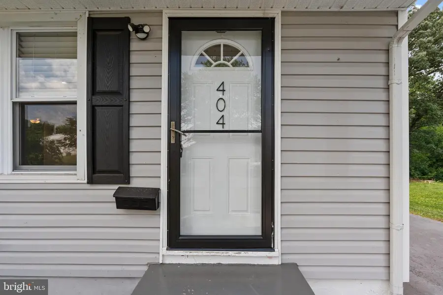 404 Tamara Cir, Newark, DE 19711 - #2