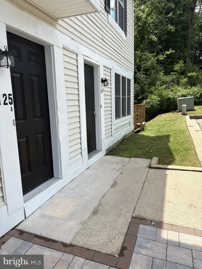 125 Emery Ct, Newark, DE 19711 - #1