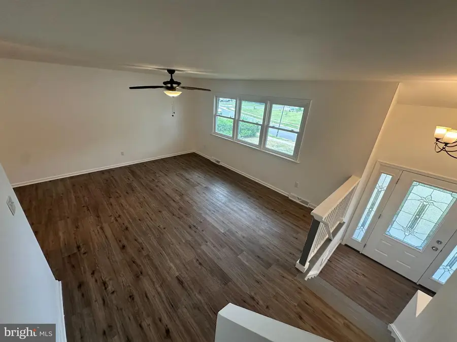 6 Travertine, Newark, DE 19702 - #2