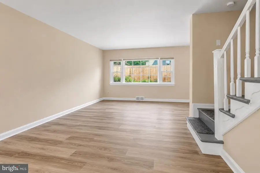 18 S Pennewell Dr, Wilmington, DE 19809 - #2