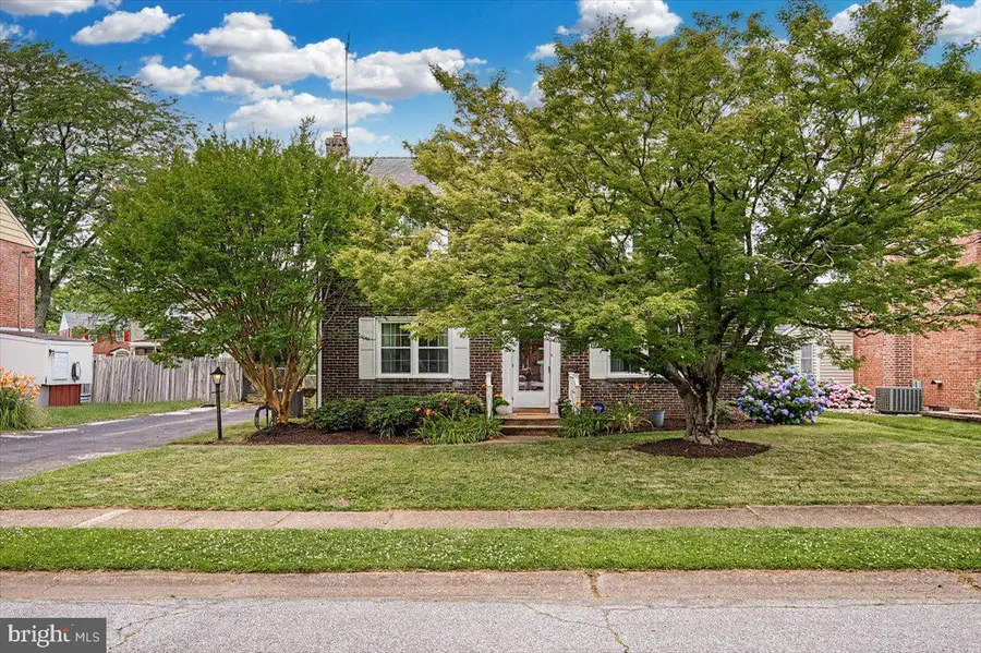 2202 Amhurst Rd, Wilmington, DE 19803 - #2