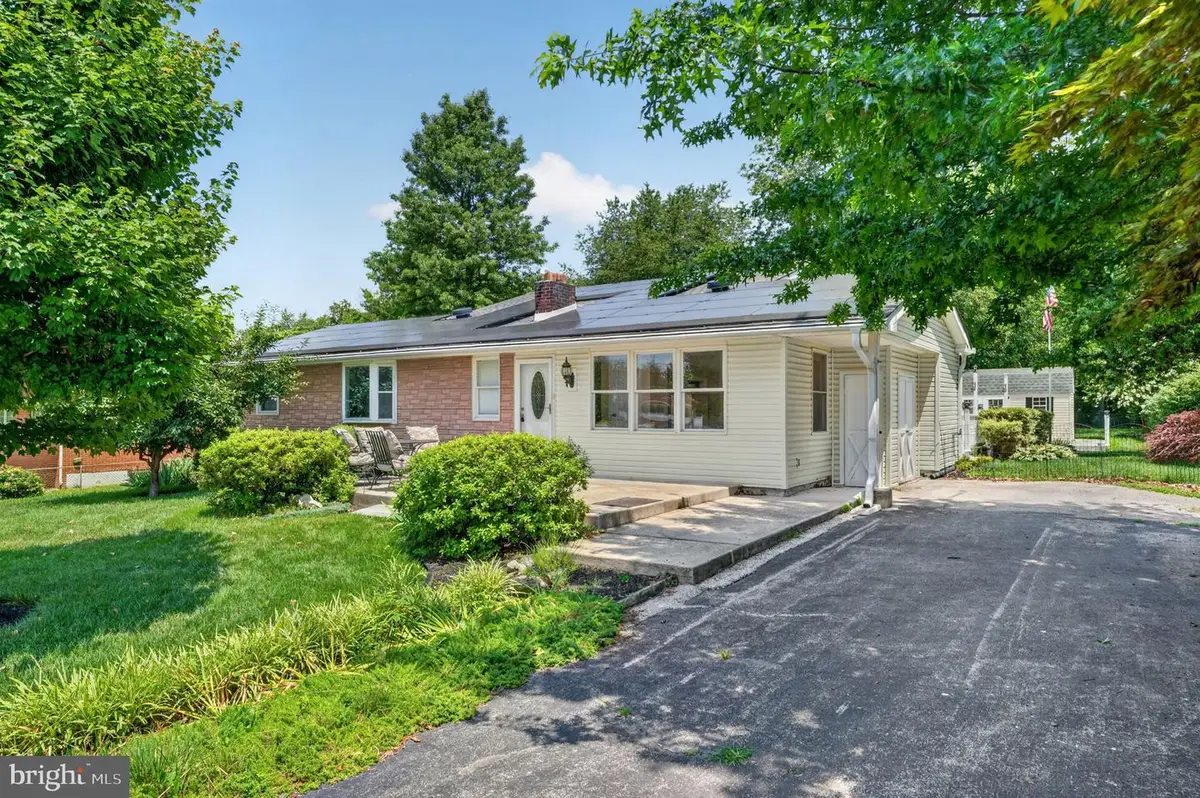 13 Central Ave, New Castle, DE 19720 - #1