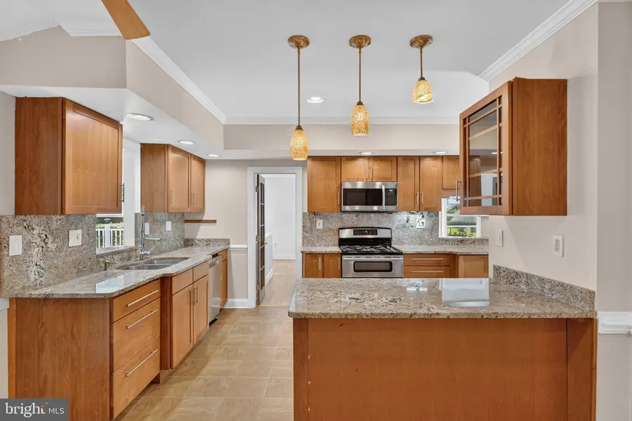 13 Central Ave, New Castle, DE 19720 - #3