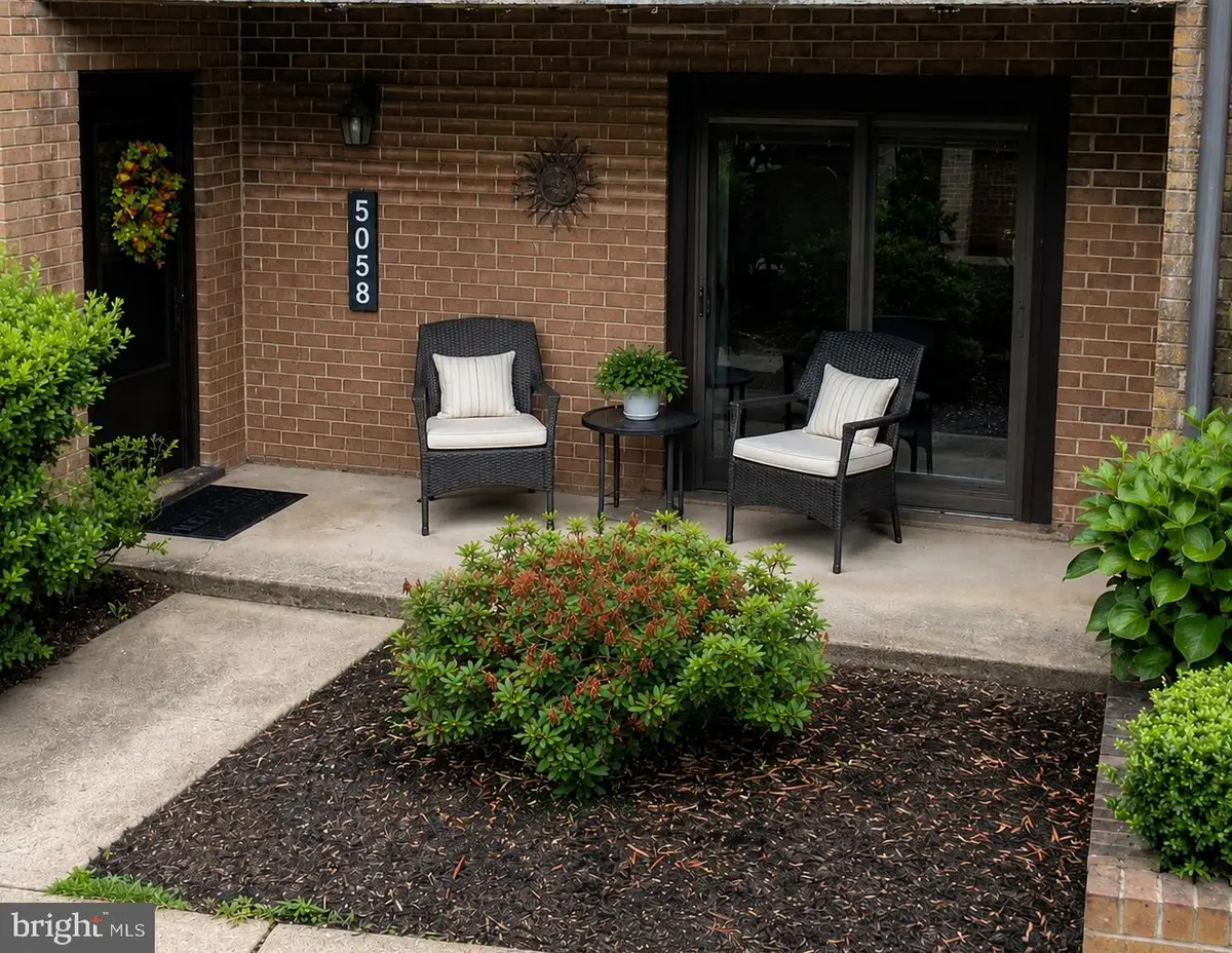 5058 W Brigantine Ct, Wilmington, DE 19808 - #1