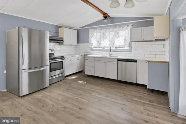 23 Maple Dr, NEWARK, DE 19713