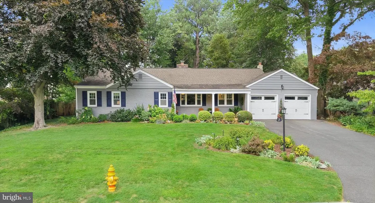 7 Westover Cir, Wilmington, DE 19807 - #1