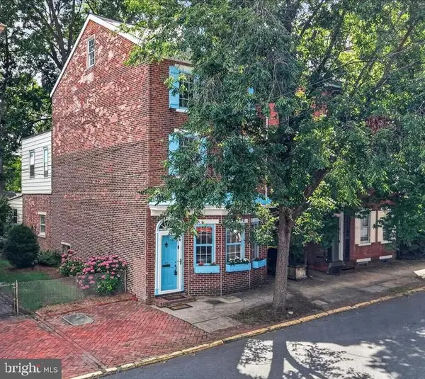 419 Delaware, NEW CASTLE, DE 19720
