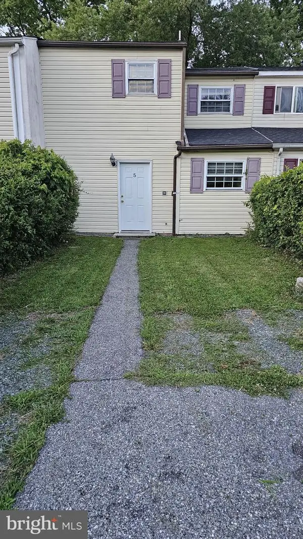 5 Plover Cir, NEWARK, DE 19702