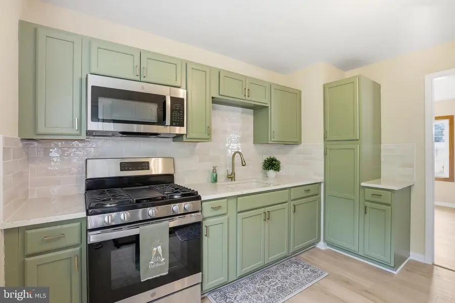 60 Holden Dr, New Castle, DE 19720 - #3