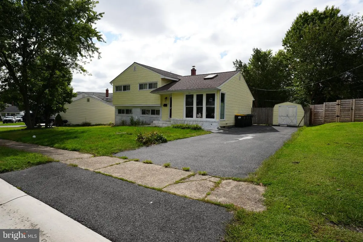 21 Burns Rd, Claymont, DE 19703 - #1