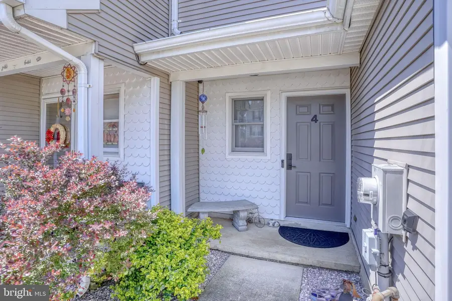 4 S Merriment Dr, Newark, DE 19702 - #3