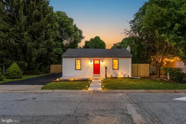 702 East Ave, NEW CASTLE, DE 19720