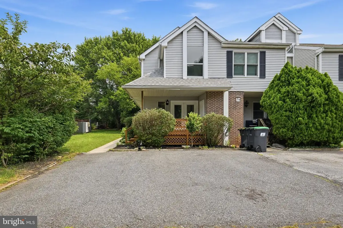36 Ashley Dr, New Castle, DE 19720 - #1