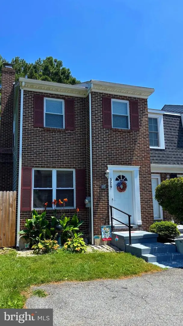 529 Sparrow Ct, Newark, DE 19702 - #1