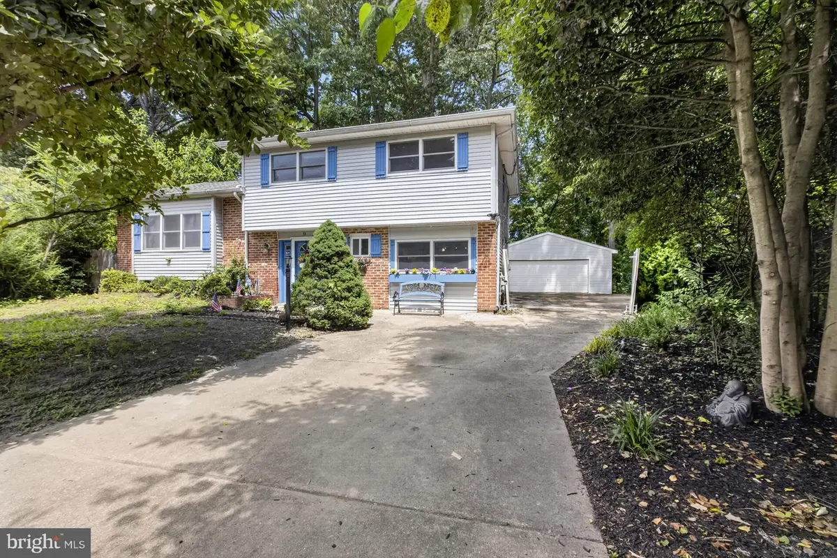 55 E Cherokee Dr, Newark, DE 19713 - #1
