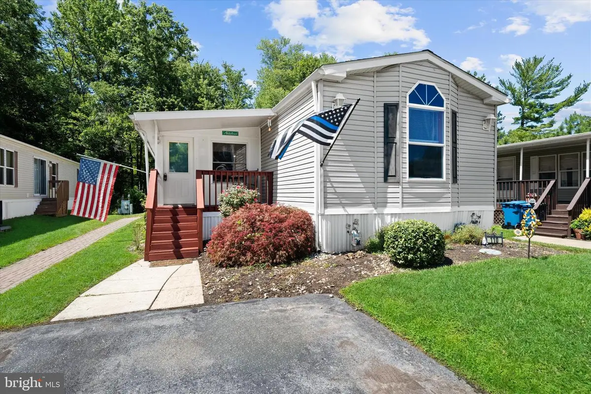 110 W Tulip Ct, Newark, DE 19713 - #1