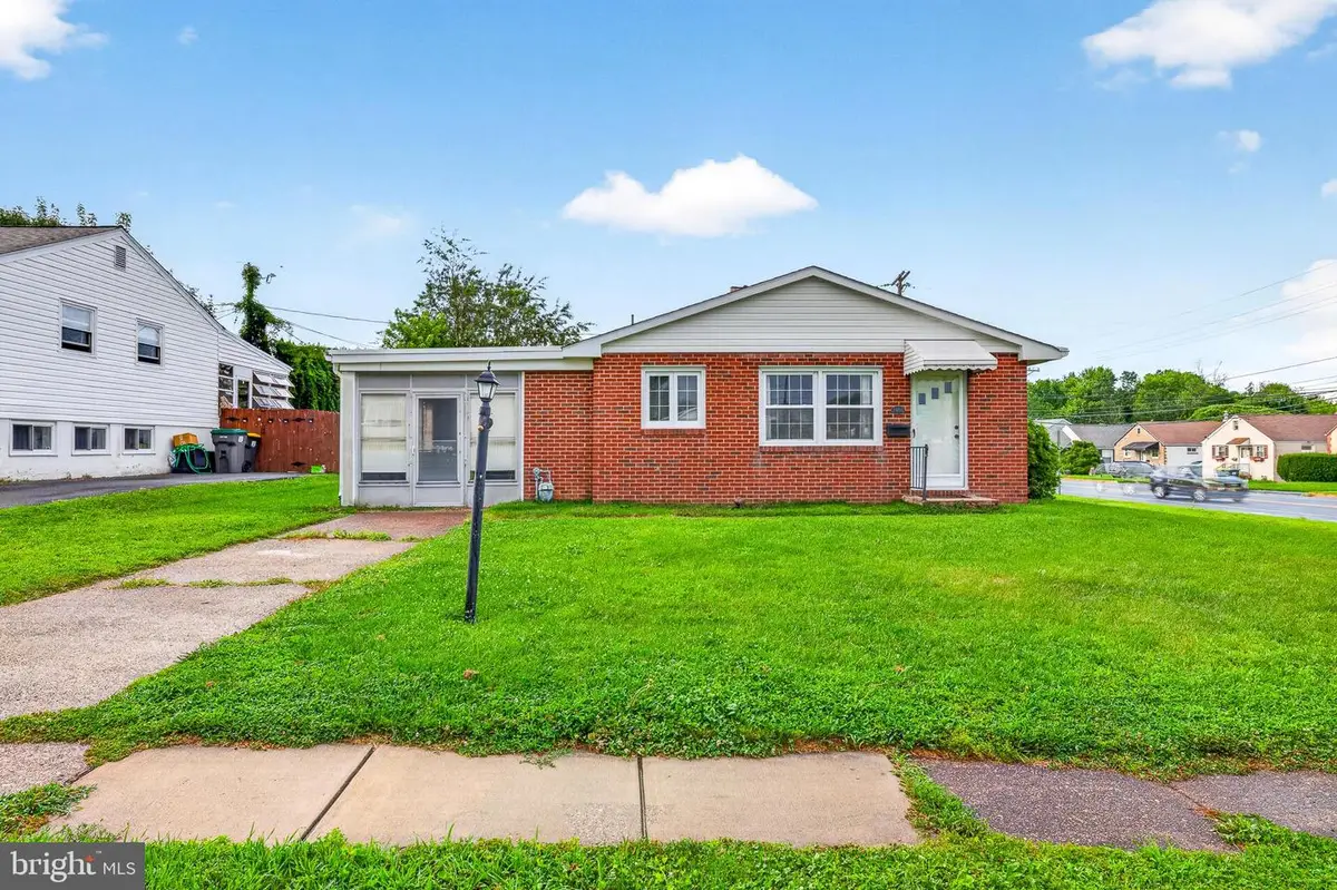 2400 Newell Dr, Wilmington, DE 19808 - #1