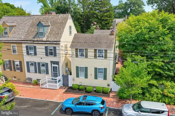 39 E 4th St, NEW CASTLE, DE 19720