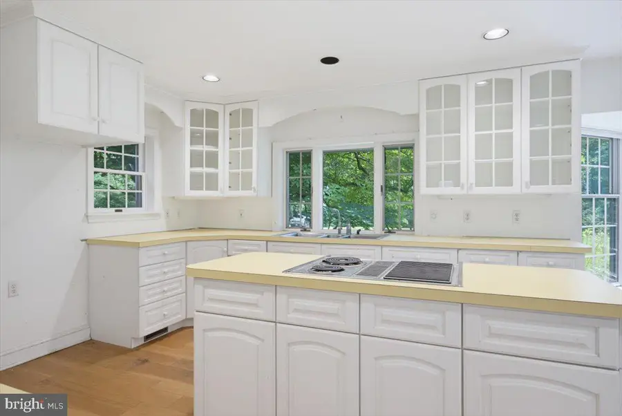 7 Swallow Hill Rd, Wilmington, DE 19807 - #2