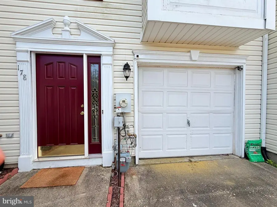 178 Versailles Ct, Newark, DE 19702 - #3