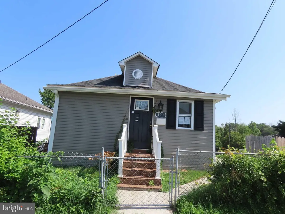 201 Glenrich Ave, Wilmington, DE 19804 - #1