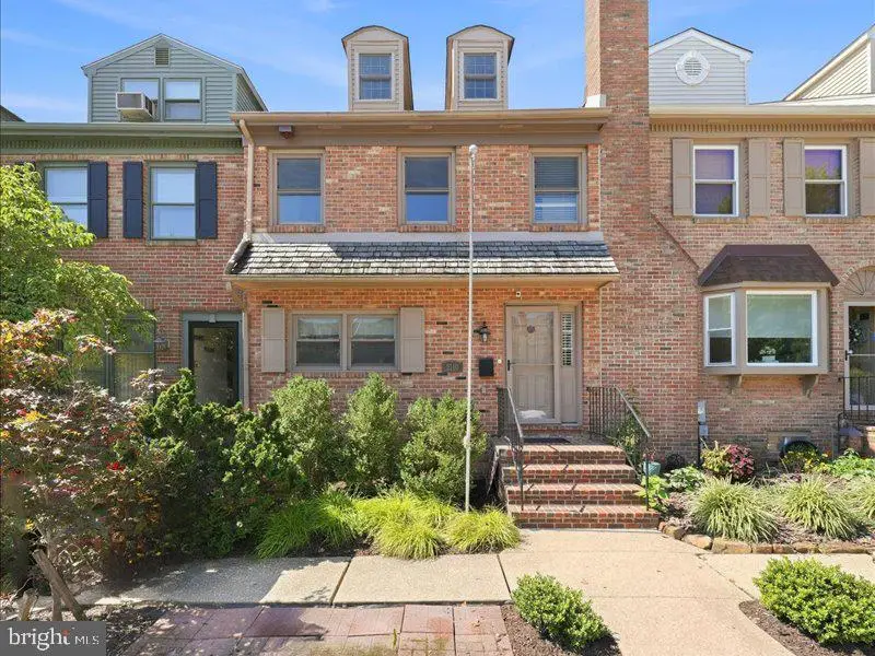 2110 Fairfield Pl, Wilmington, DE 19805 - #1