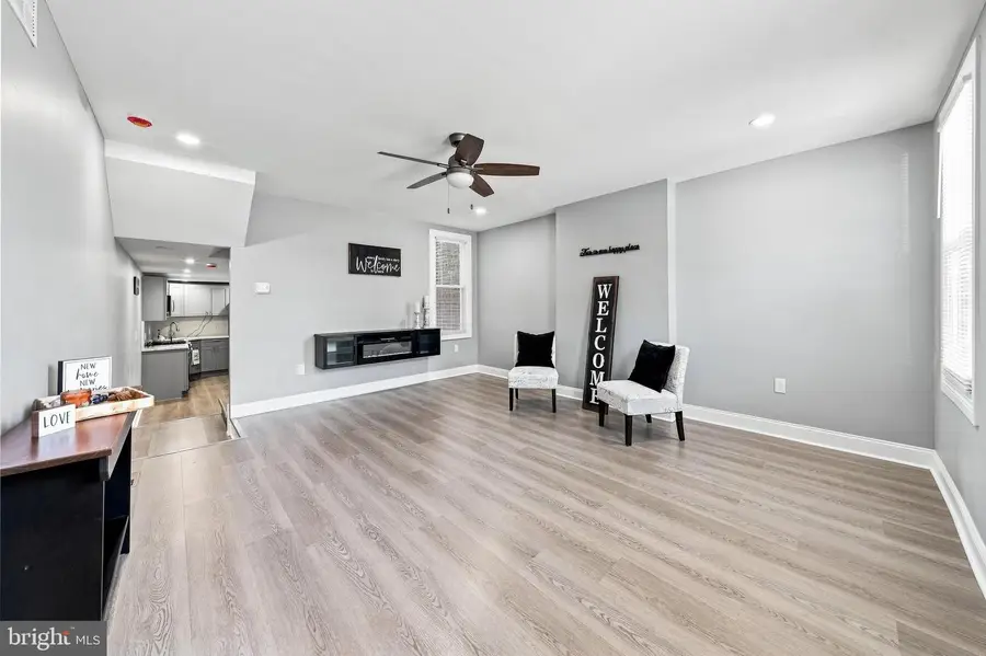 1205 Oak St, Wilmington, DE 19805 - #2