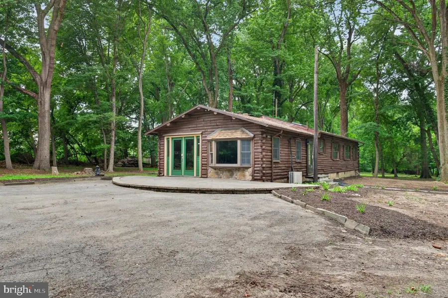 354 Old Baltimore Pike, Newark, DE 19702 - #2
