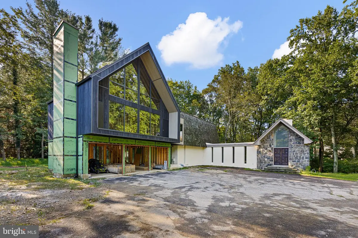 4002 Valley Green Rd, Wilmington, DE 19807 - #1