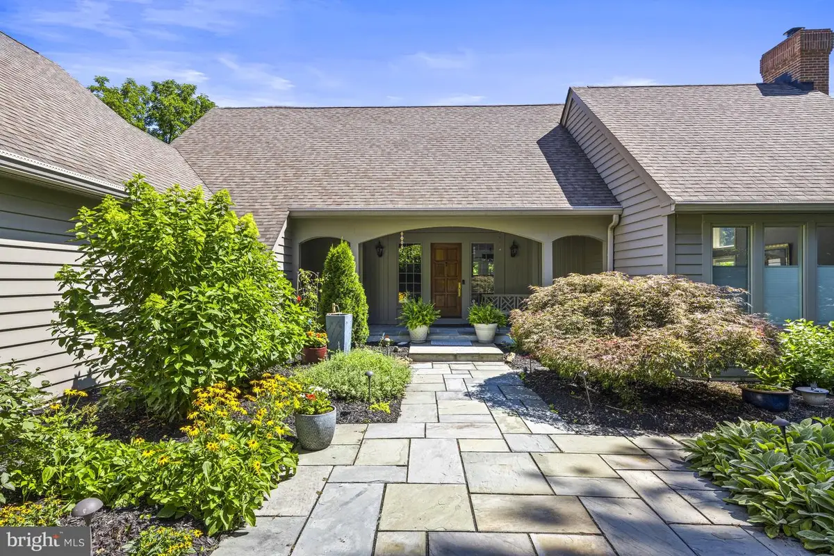 18 Brendle Ln, Greenville, DE 19807 - #1