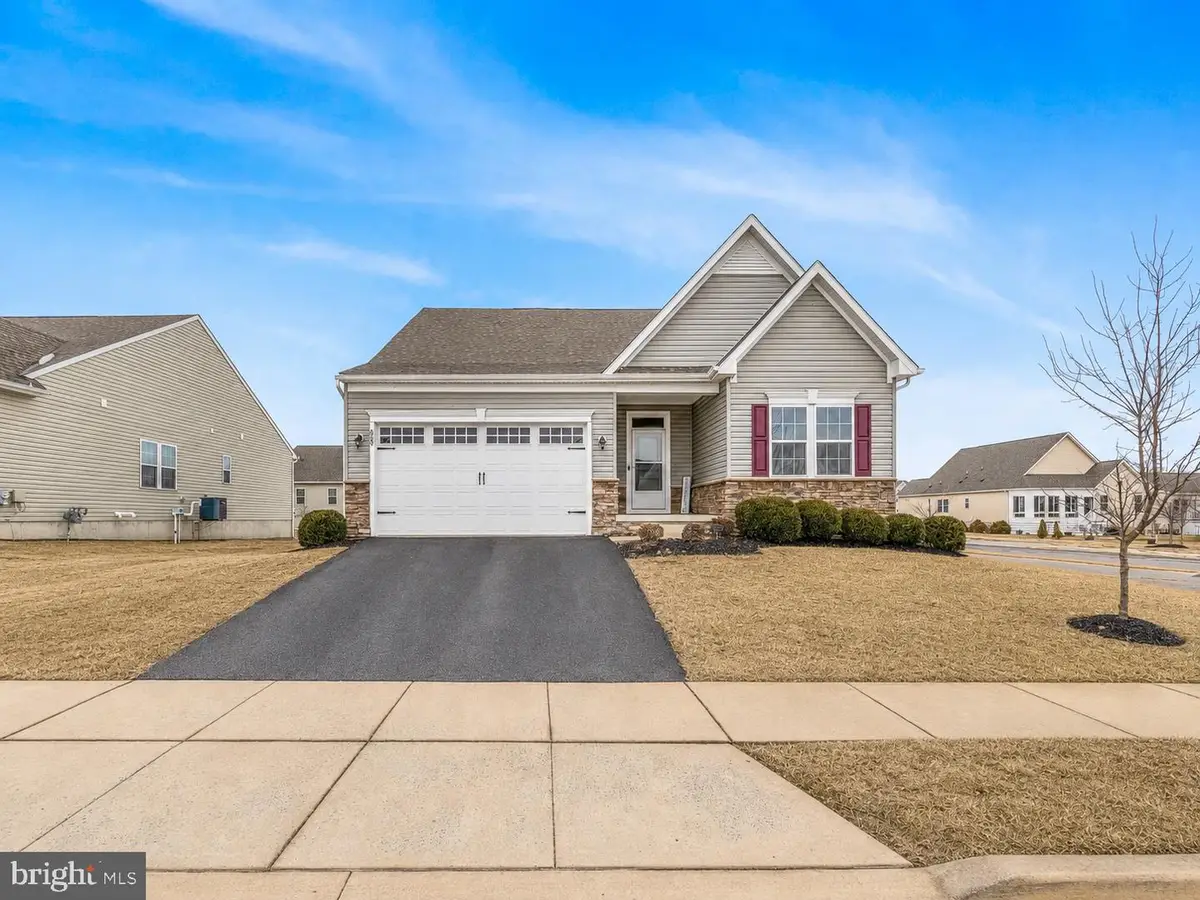 929 Robinson Rd, Townsend, DE 19734 - #1