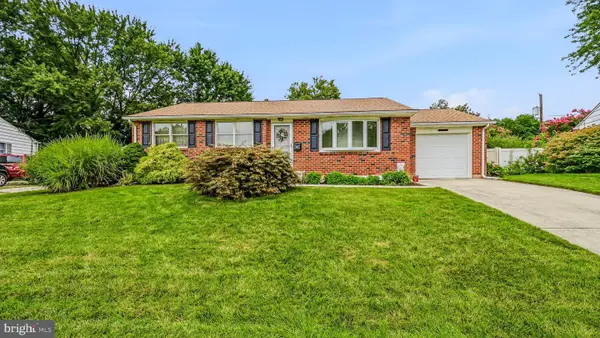 65 Skyline Dr, NEW CASTLE, DE 19720