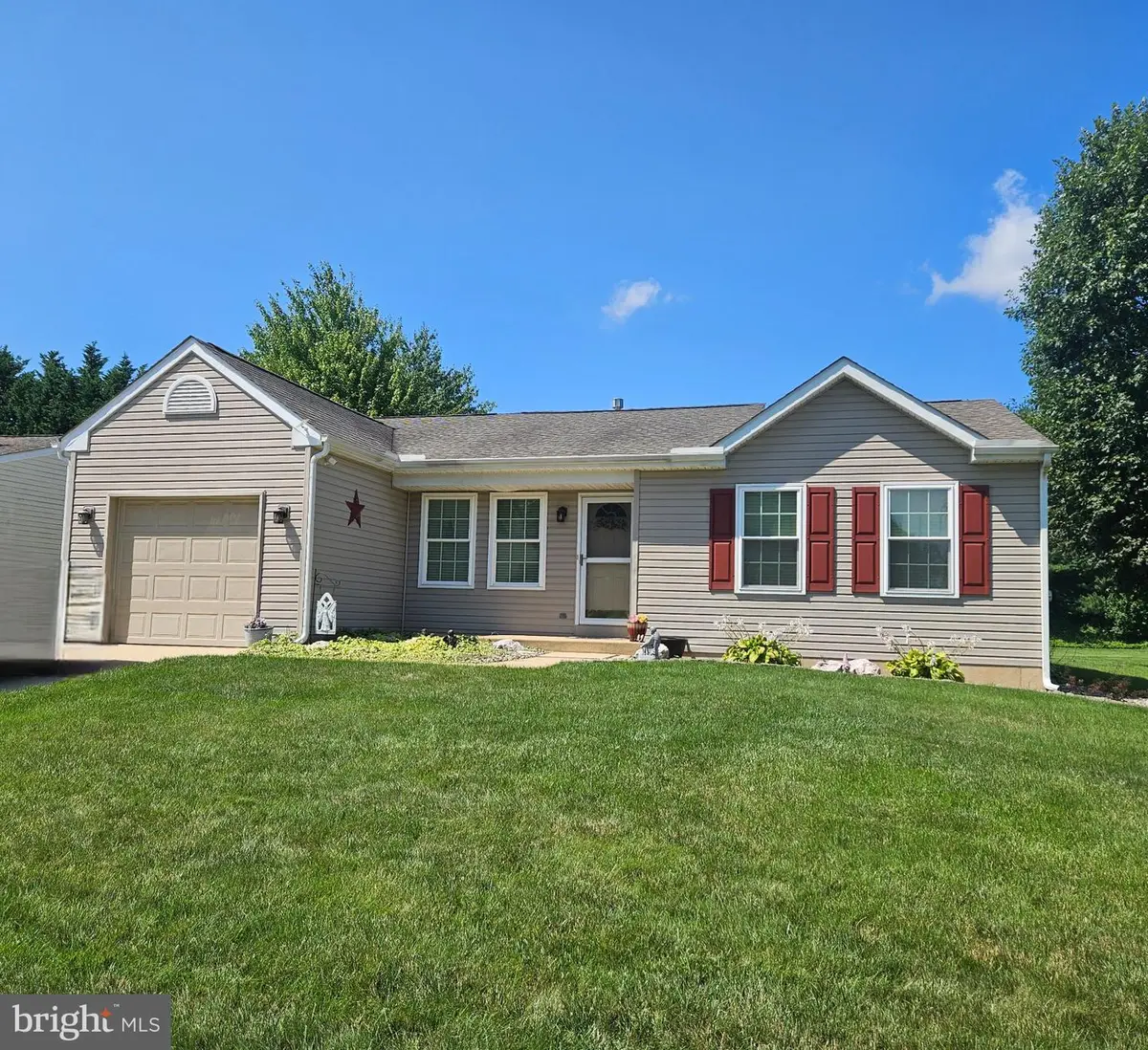 28 Dasher Ave, Bear, DE 19701 - #1