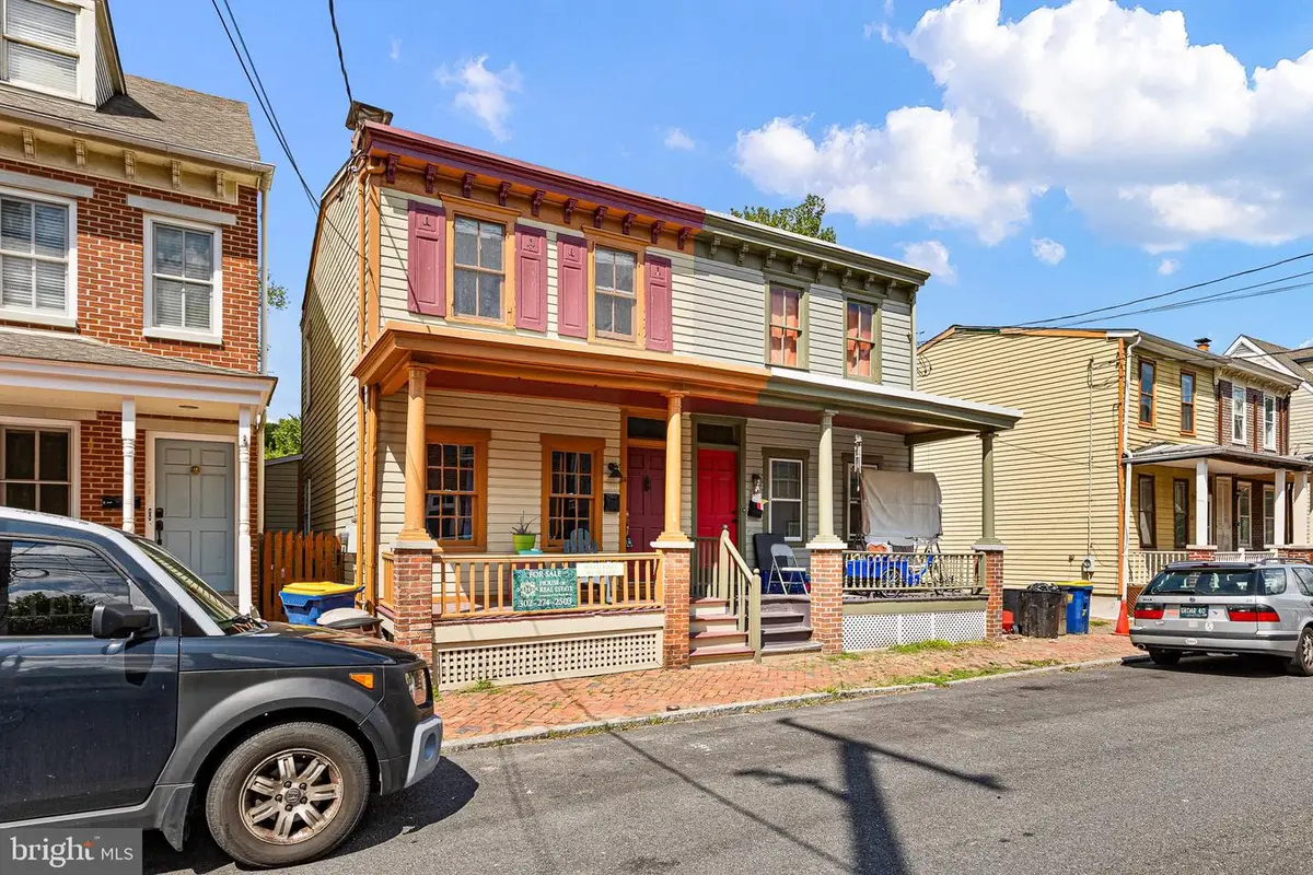 114 E 4th St, New Castle, DE 19720 - #1