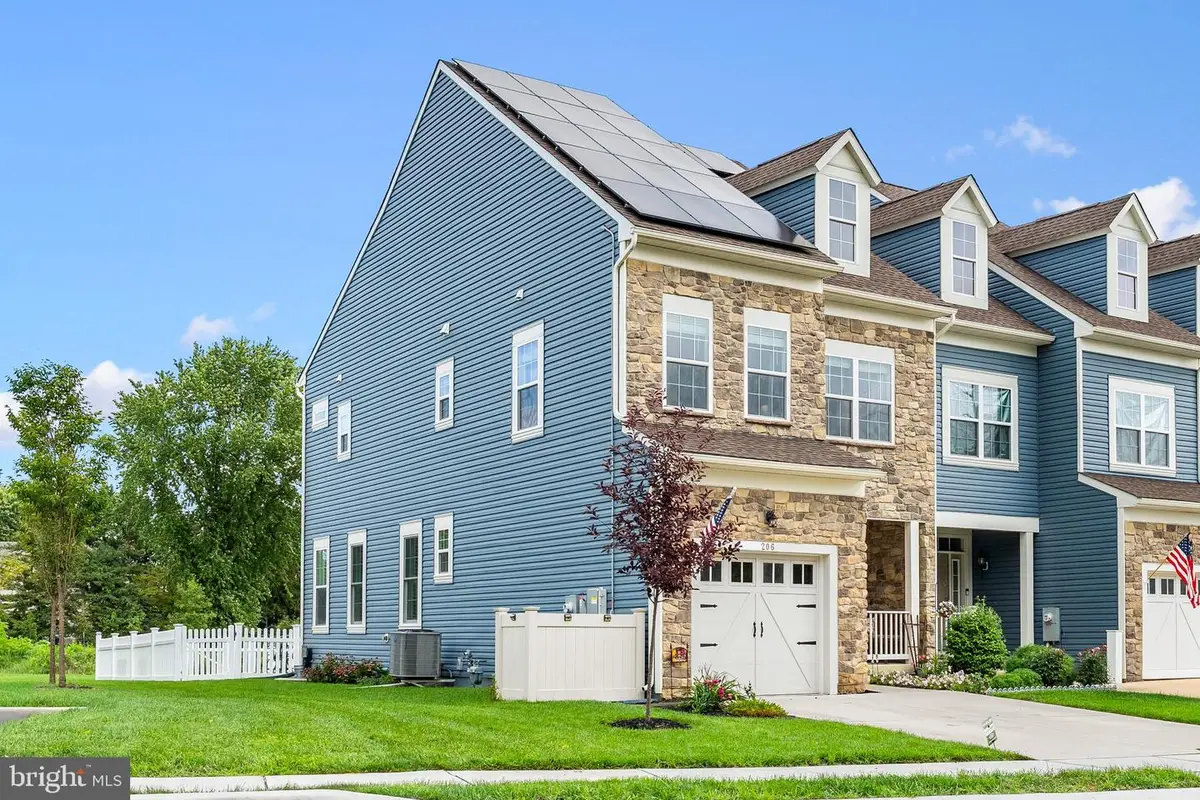 206 Grove View Dr, Hockessin, DE 19707 - #1