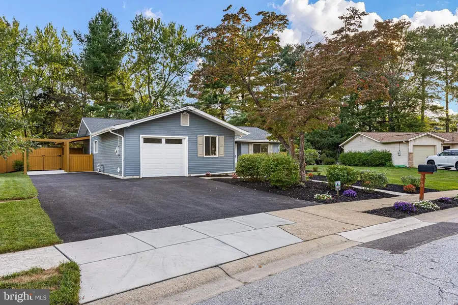818 Bradford Ln, Newark, DE 19711 - #3