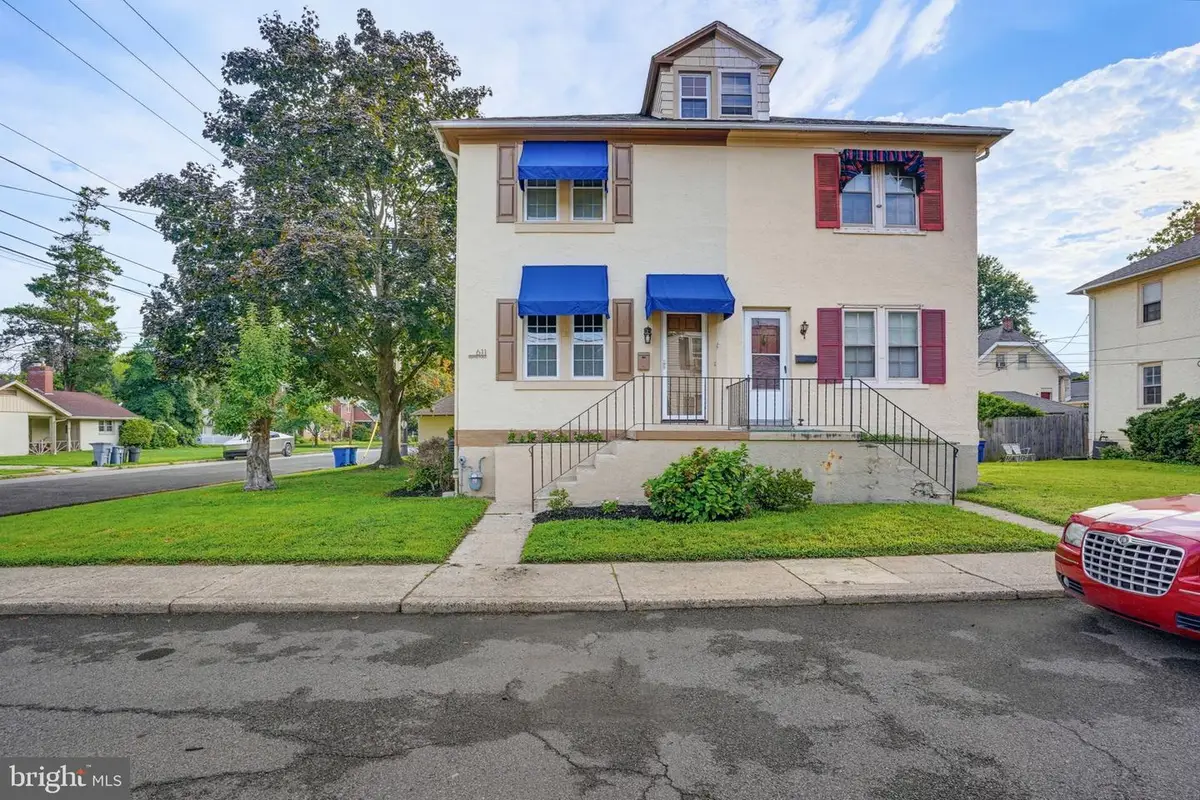 611 Deemer Pl, New Castle, DE 19720 - #1
