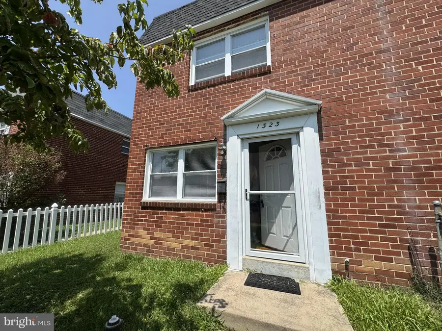 1323 Maple Ave, Wilmington, DE 19805 - #3