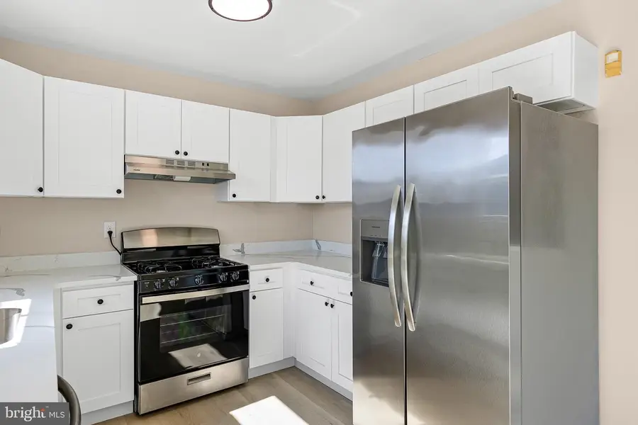 8 Bergen Ct, Newark, DE 19702 - #3