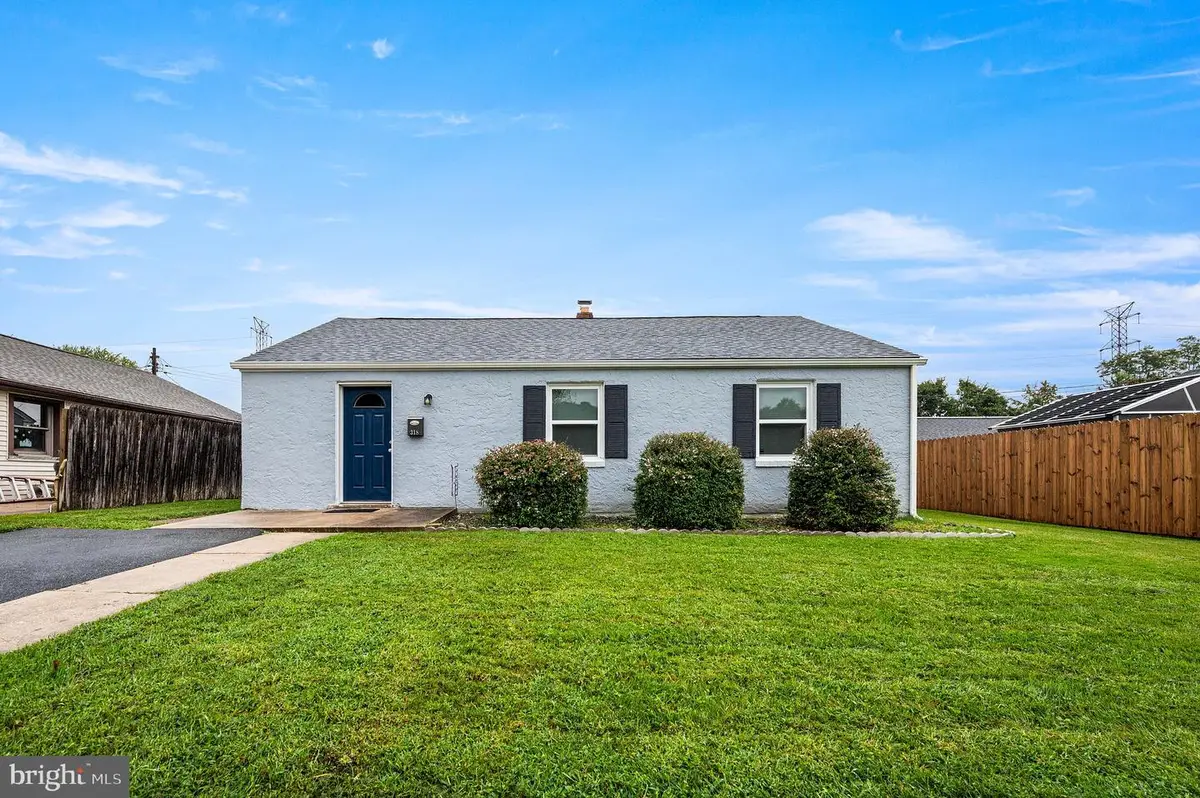 318 Elwood Pl, New Castle, DE 19720 - #1
