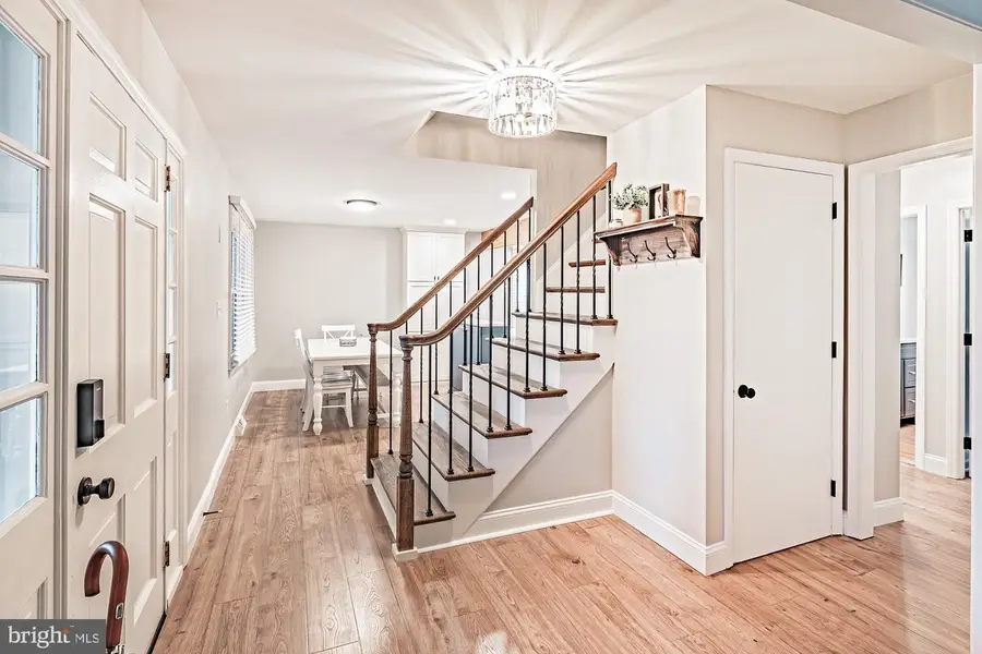 6 Barnard St, Newark, DE 19711 - #2