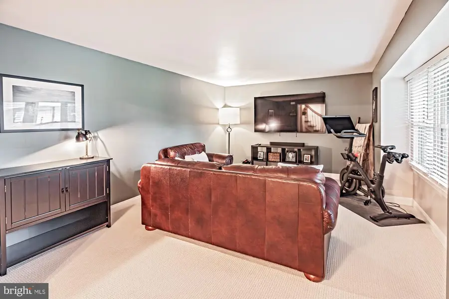 6 Barnard St, Newark, DE 19711 - #3
