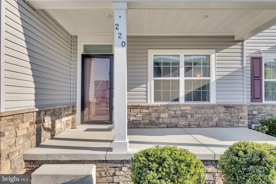 220 Felix Dr, Newark, DE 19713 - #2