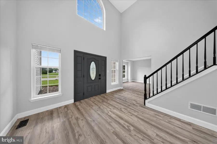 4 Travertine Ct, Townsend, DE 19734 - #2